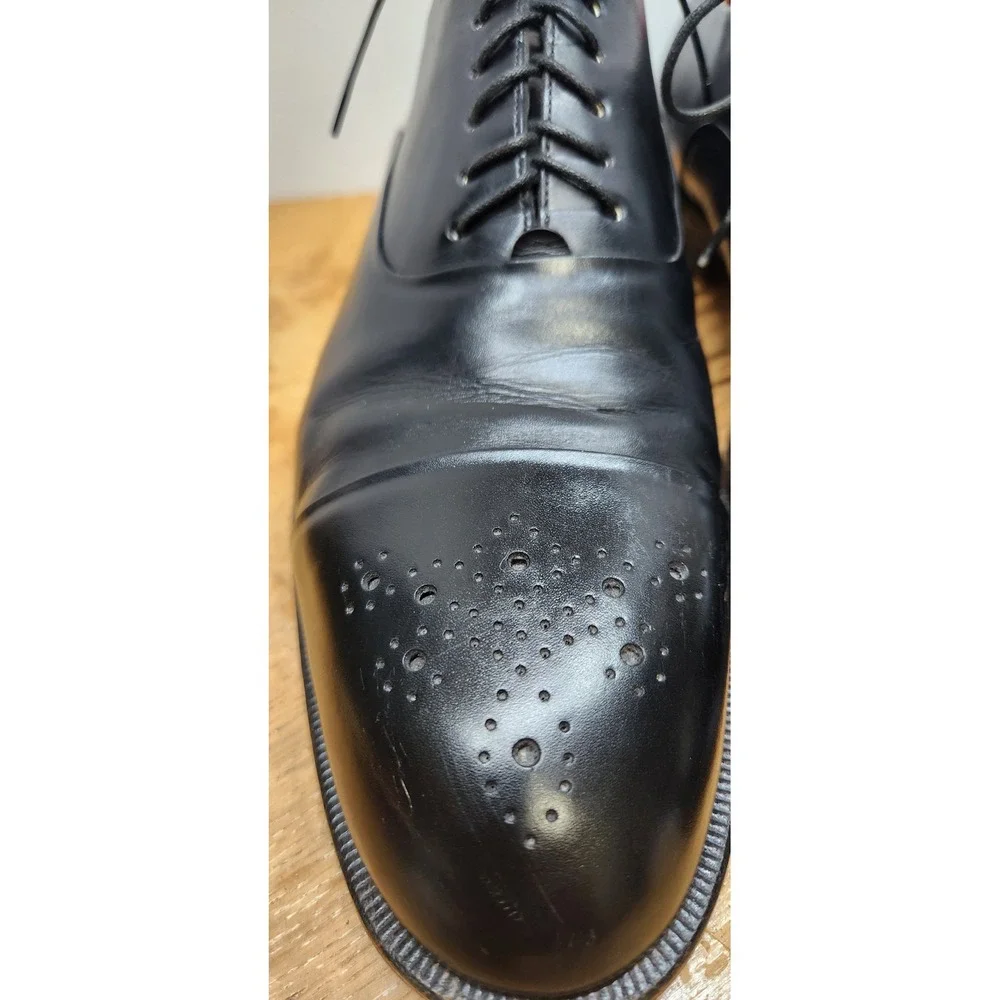 Santoni Black Leather Cap Toe Medallion Oxford Dress Shoes Lace 10.5 US 9.5 UK